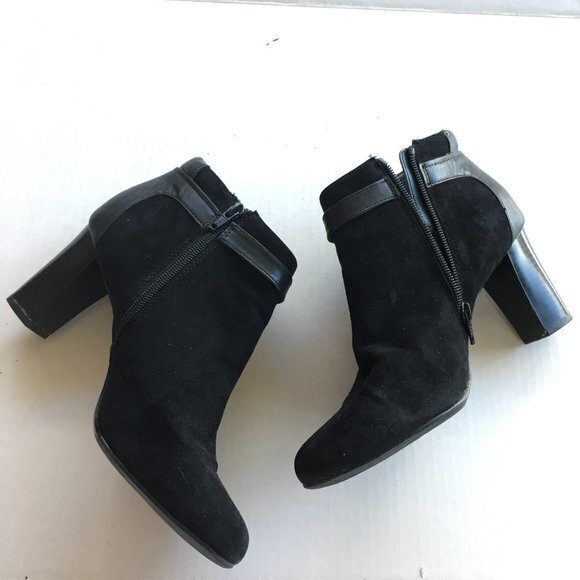 Alfani Dolorna Pointed Toe Suede Ankle Boot Booties Womens Size 9M Black Leather - Picture 6 of 10